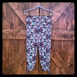 SOLD Onzie youth pants 14-16